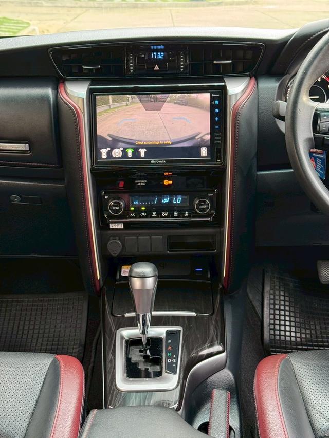Toyota Fortuner Legender 2.4 ดีเซล รุ่นทอป ปี 2021 หลังคาดำ ออฟชั่นเต็ม ใช้งาน 3 หมื่นโล เจ้าของเดียว รูปที่ 15