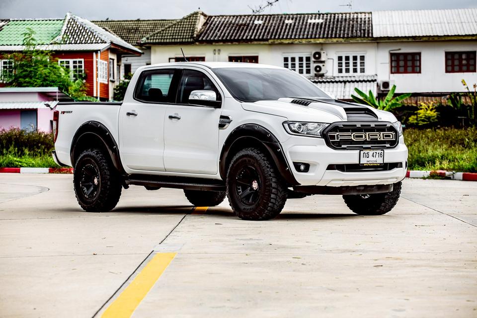 Ford Ranger 2.2 XLT Hi-Lander Double Cab ปี 2019 สีขาว มือเดียวป้ายแดง