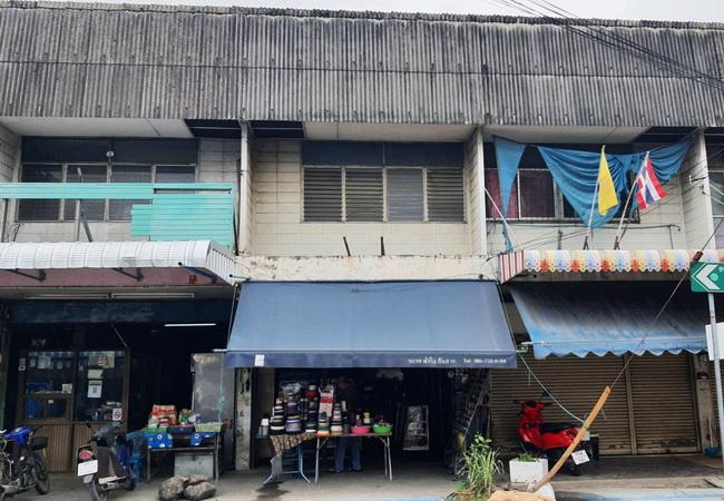 ขายอาคารพาณิชย์ เคหะทุ่งสองห้อง ถนนกำแพงเพชร 6 เนื้อที่ 14.9 ตร.ว. ทำเลค้าขาย 2