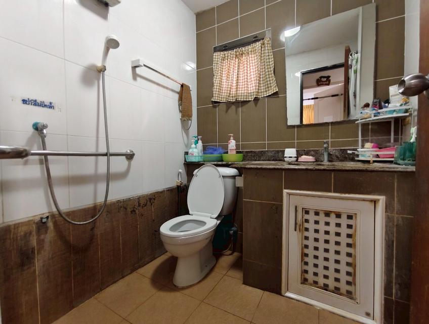 ที่ดินพร้อมบ้าน ซอยเสรีไทย 17 ใกล้สถานีตำรวจนครบาลบึงกุ่ม ถนนเสรีไทย แขวงคลองกุ่ม เขตบางกะปิ กรุงเทพมหานคร 9