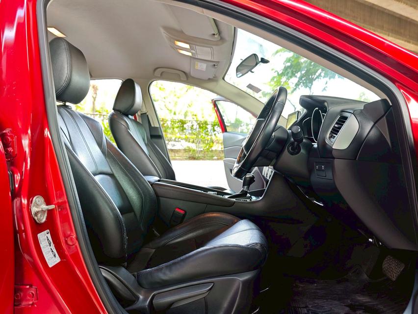 ขายรถ mazda3 2.0C Sport  ปี 2017 สีแดง เกียร์ออโต้ 9