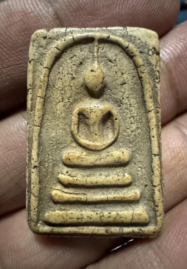 พระเครื่องพระบ้านเก่าเก็บ