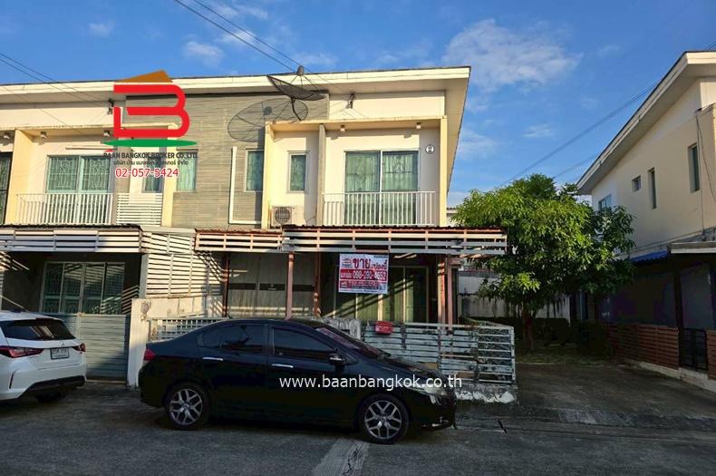 ขายทาวน์เฮ้าส์ 2 ชั้น หมู่บ้านเดอะคอนเนคอ่อนนุช 2 (ใกล้ตลาดประเวศ) เนื้อที่ 21.4 ตรว. แขวงประเวศ เขตประเวศ 1