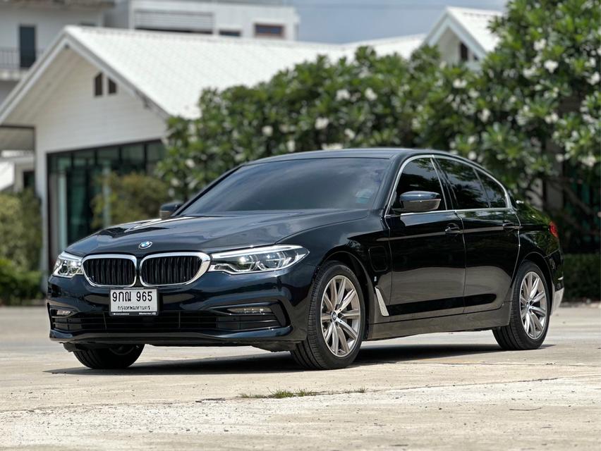 รหัสรถ PAT965 BMW 530e Elite (G30) สีดำ ปี2019