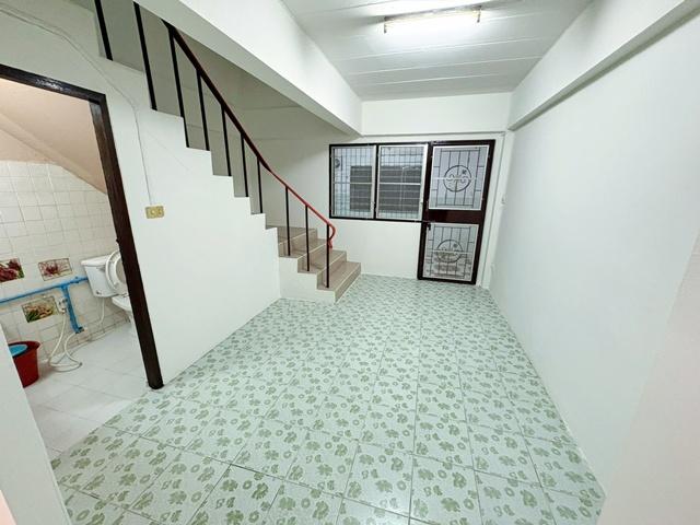 สวนเสรีไทย ให้เช่าอาคารพาณิชย์ 3.5 ชั้น 20 ตร.วา.256 ตร.ม.เสรีไทย 28-36 MRTสัมมากร ลด20% พร้อมอยู่ 3 นอน 3 น้ำ รพ.เกษมรา 7