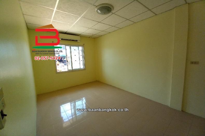  บ้านแฝด หมู่บ้าน ทรัพย์ธานี รังสิต-คลอง 9 เนื้อที่ 37.1 ตรว. ใกล้ซีเจ ซูเปอร์มาร์เก็ต สาขารังสิตคลอง 9 ตำบลลำผักกูด อำเภอธัญบุรี จังหวัดปทุมธานี 5