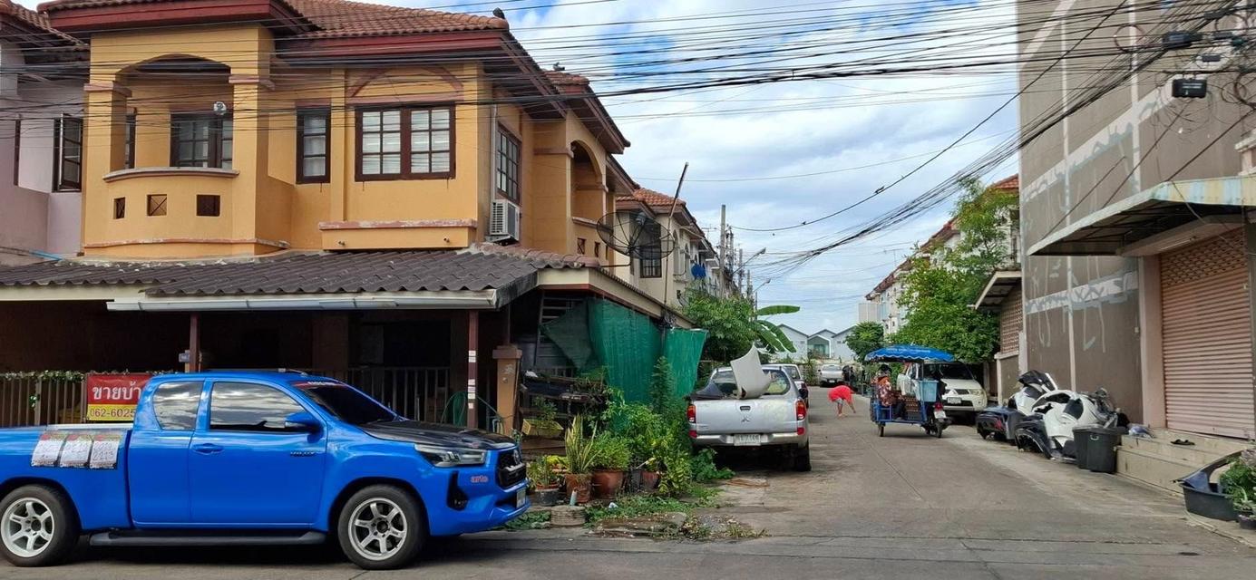 ขายบ้านทาวเฮาส์ หมู่บ้านศิริวรรณ-ชวนชม 4