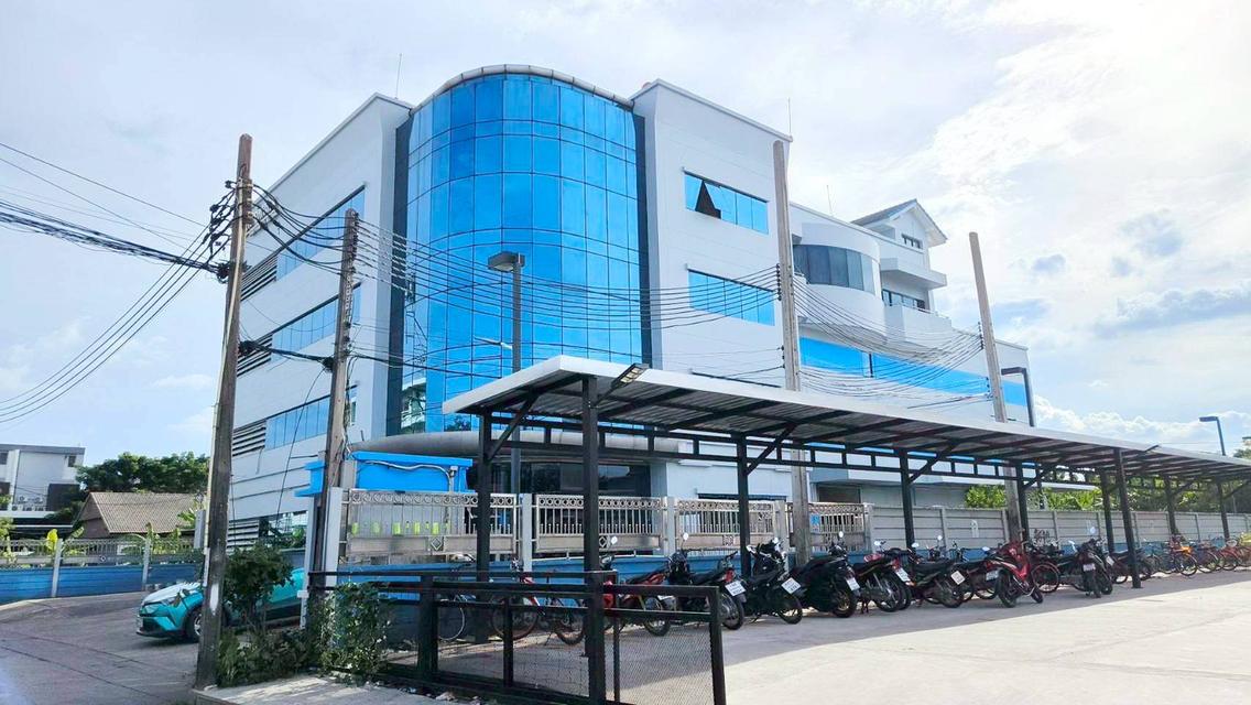 ให้เช่าสำนักงาน 5 ชั้นพร้อมโกดัง ซอยรามคำแหง 118 แยก 42-2 ถนน รามคำเเหง แขวงสะพานสูง เขตสะพานสูง กทม. 2