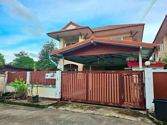 บ้านดีบ้านสวยชลบุรีราคาถูก บ้านเดี่ยว 2 ชั้นหลังใหญ่ ขายด่วนบ้านแกรนด์วิลเลจชลบุรี บนเนื้อที่ 51 ตรว หัวมุม