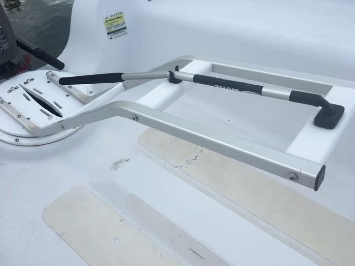 Hunter 216 swing keel ปี 2006 8