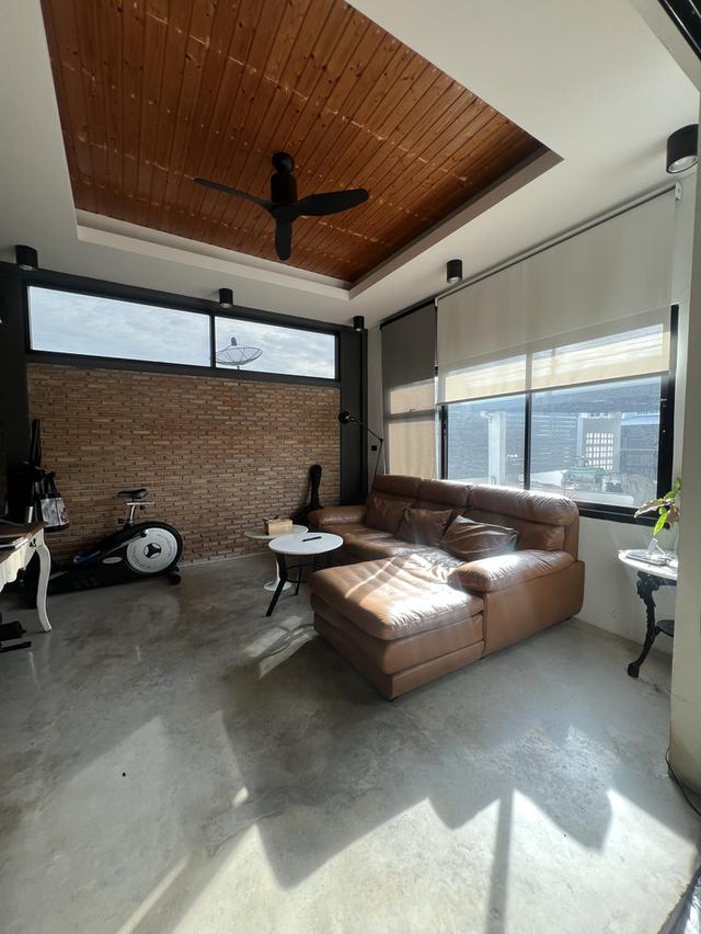 บ้านเดี่ยวหมู่บ้านศิริสุข 10