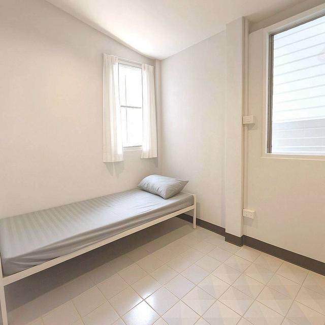 ขายบ้านเดี่ยวสัมมากร 58 ตรว. อยู่เอง 1 โซน อีกโซนปล่อยเช่าได้ 12,500 บต่อเดือน ใกล้ MRT รามคำแหง 13