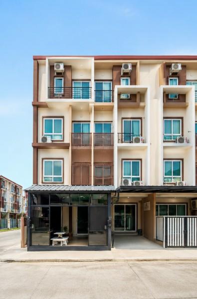 ใกล้โรบินสัน ลาดกระบัง 300 ม.ทำเลอ่อนนุช-ลาดกระบัง 3 นอน โฮมออฟฟิศหัวมุม ติดถนนเมน 1