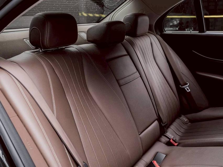 รหัสรถ 67GG7750 Benz E350e W213 ปี 2017 19