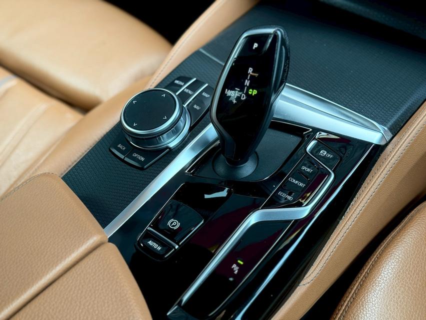 ขาย BMW 520d Msport ปี23 10