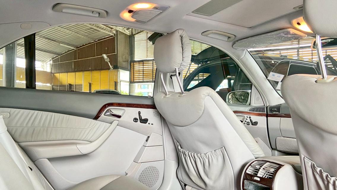 S-Class ของสะสมของหายาก Mercedes-Benz S320L W220 ปี 2000 รูปที่ 12