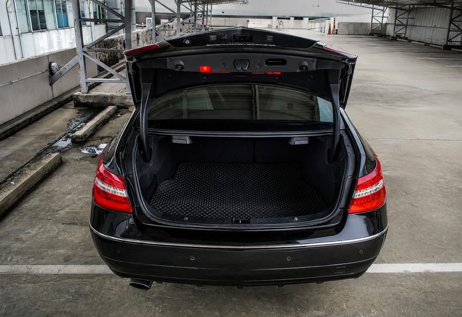(แจ้งรหัสรถ CBL8015) Mercedes-Benz E200 1.8 W207 AMG CGI Coupe 2011 รูปที่ 20