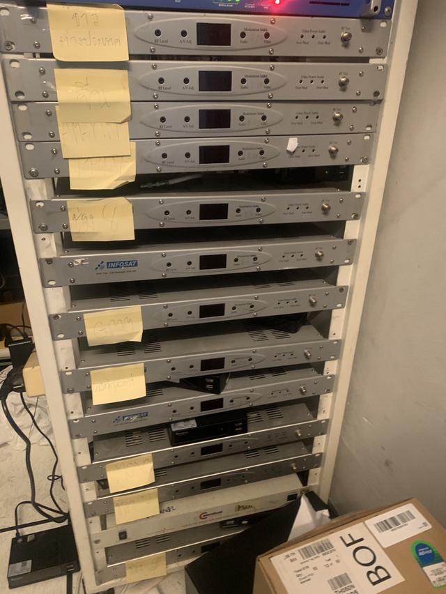 infosat-sfm 550 กล่องรับสัญญาณดาวเทียมจานดำใหญ่