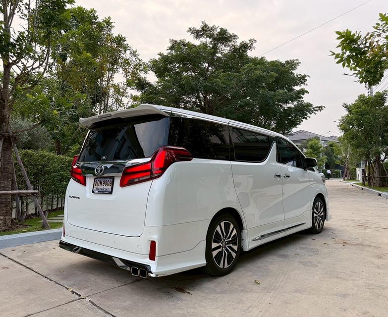 Toyota ALPHARD 2.5 SC PACKAGE ปี 2023 รถมือเดียว สภาพป้ายแดง กลิ่นใหม่ยังอยู่