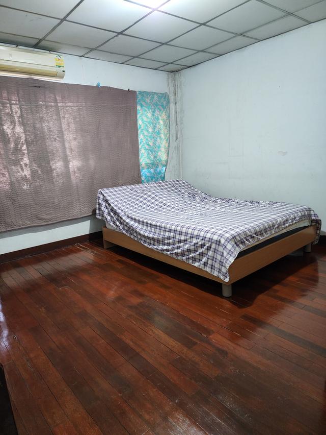 ขายบ้านทาวน์เฮาส์ 2ชั้น หมู่บ้านยูงทองธานี ซอยวัดกู้ 7