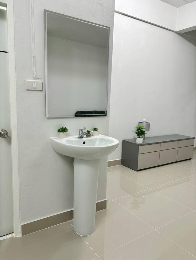 หมู่บ้านบัวทองธานี 14