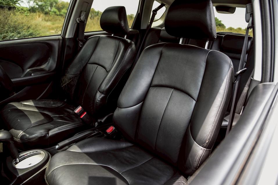 รหัสรถ CBL3217 HONDA Jazz 1.5 V [GE] i-VTEC AT 2009 11