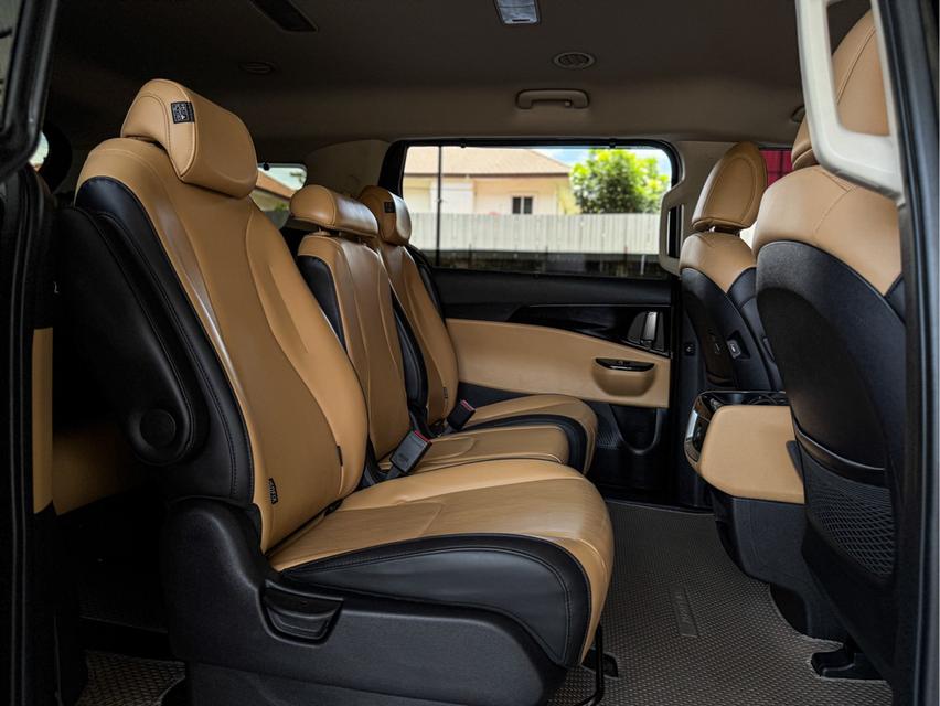 รหัสรถ WRT3788 2021 KIA GRAND CARNIVAL 2.2 EX โฉม ปี21-ปัจจุบัน สีดำ เครื่องดีเซล 12