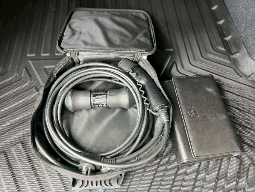 ปี 2021 VOLVO XC40 Recharge T5 Inscriptionโฉม ปี18-ปัจจุบัน (จดทะเบียน2022)สีดำ ตัวท็อป เบนซิน/ปลั๊กอินไฮบริด 16