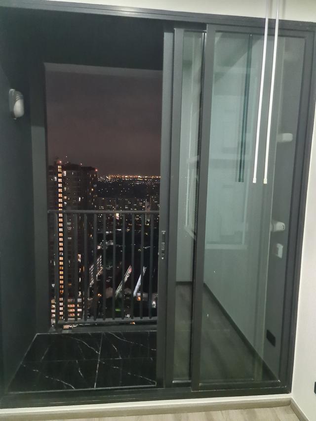 Available for Sale!!! Condo 1 Bedroom Plus at KnightsBridge Prime Onnut 13