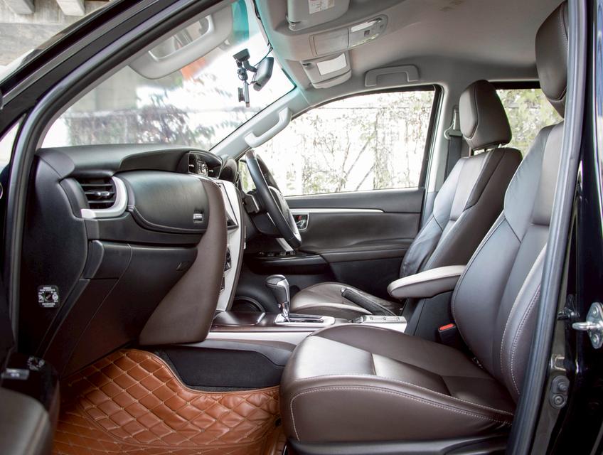 TOYOTA FORTUNER 2.4 G 2WD ปี 2019 15