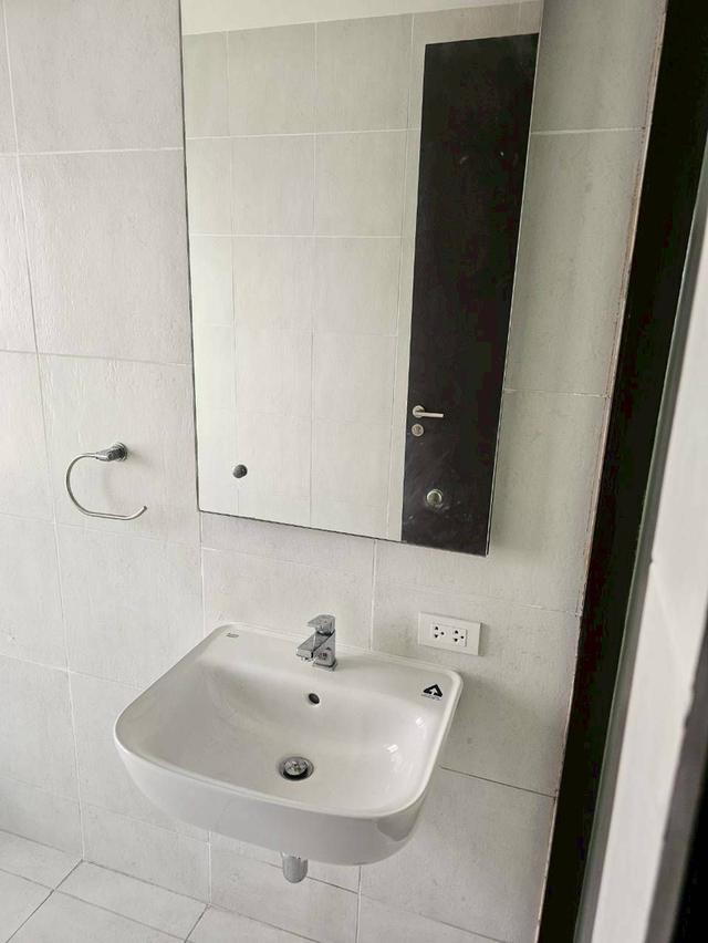 ขาย โนเบิลทารา งามวงศ์วาน 96 ตารางวา 3 ห้องนอน 4ห้องน้ำ ถือกระเป๋าเข้าอยู่ได้เลย เจ้าของขายเอง สนใจติดต่อ 086-8303315 17