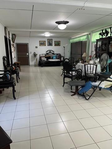 ให้เช่าบ้านเดี่ยว 2 ชั้น 245 ตร.วา 3 ห้องนอน 4 ห้องน้ำ 1 ห้องแม่บ้าน เอกมัย 22 3