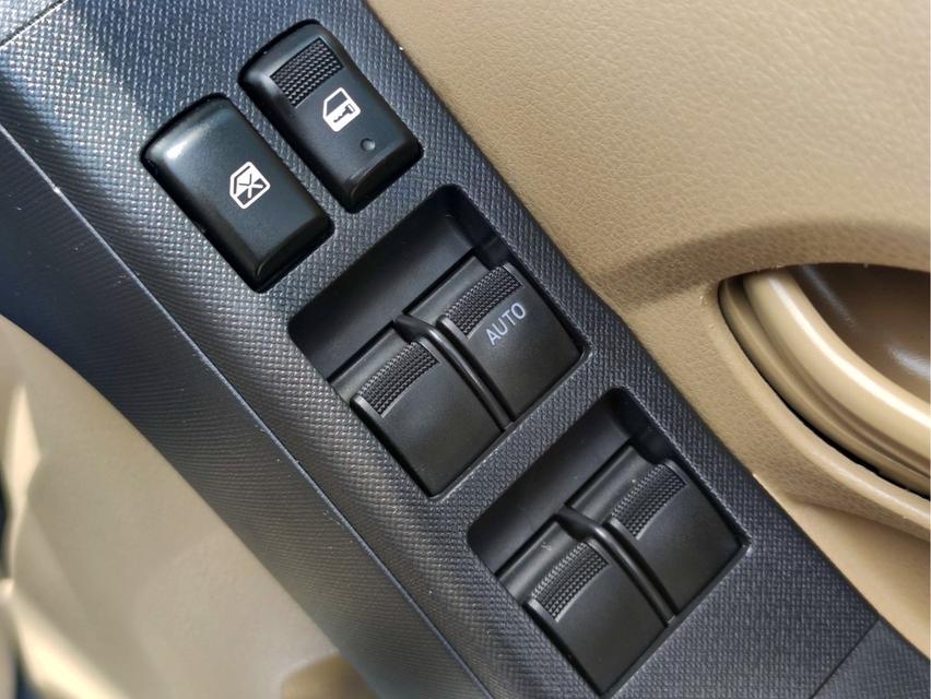 รหัสรถ CAT3695 2017. Isuzu D-MAX cab MNC 1.9 Ddi 4CAB MT  13