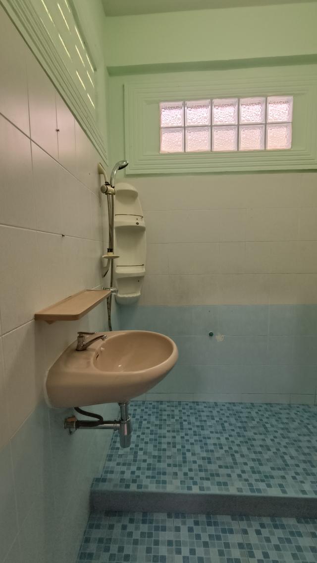 ทาวน์เฮ้าส์ 3 ชั้น 4 ห้องนอน 4 ห้องน้ำ 14