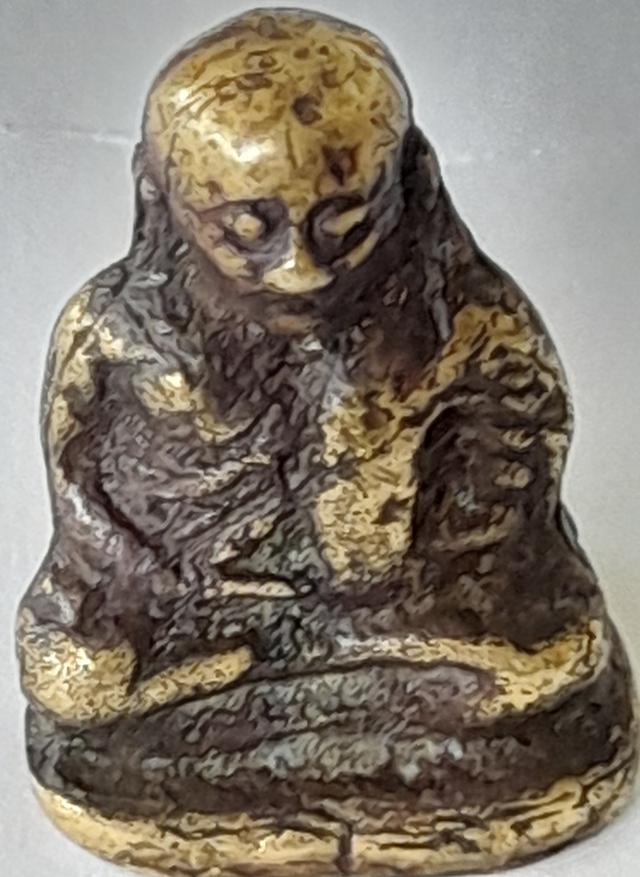 หลวงพ่อเงินพิมพ์ขี้ตา รูปย่อยที่ 2