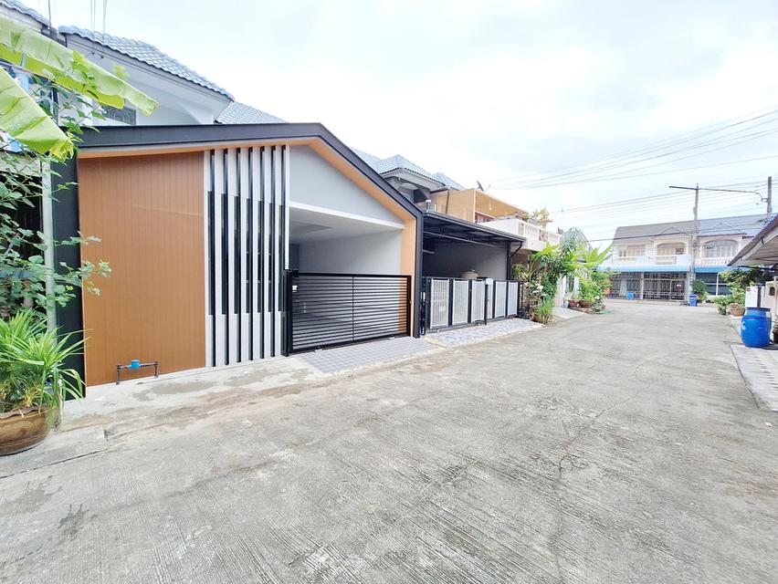 หมู่บ้านอยู่เจริญ 4 ลำลูกกาคลอง4 ถนนไสวประชาราษฎร์ ต.ลาดสวาย อ.ลำลูกกา จ.ปทุมธานี 1