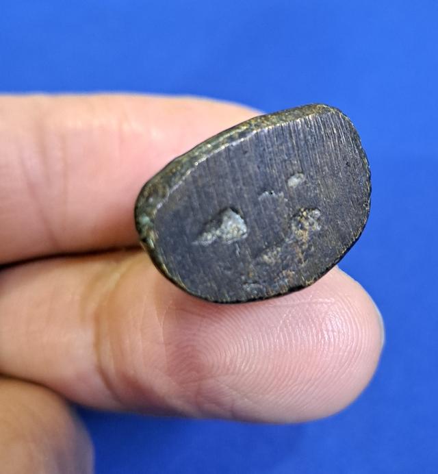 หลวงพ่อเงินรุ่นปืนแตกปี 2528 6