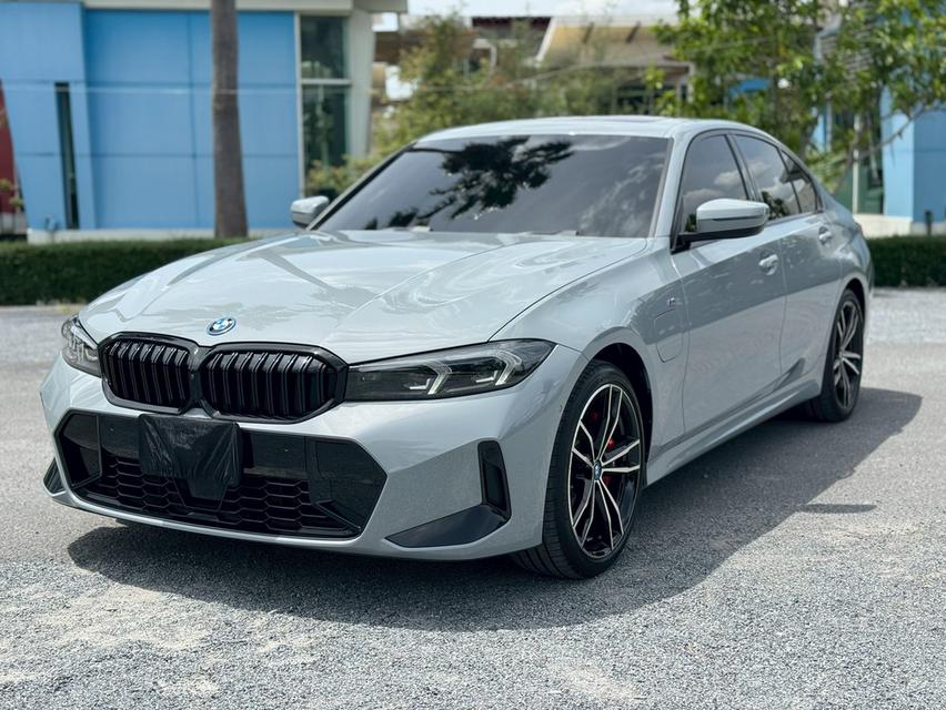 BMW 330e M Sport LCI ปี 2024 ไมล์ 15,xxx km