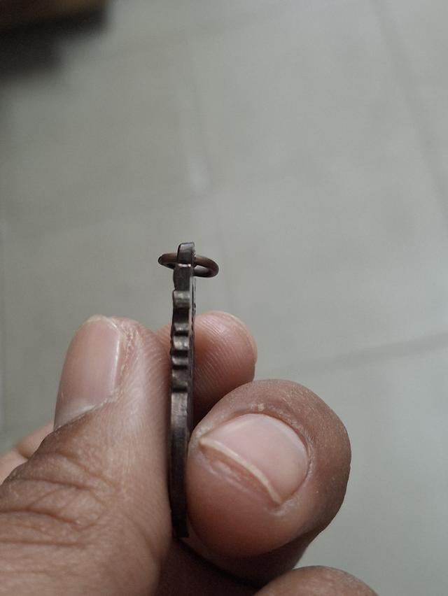 วัดใจ เหรียญหลวงพ่อเภา วัดพระญาติ ปี 2540 ครับ 3