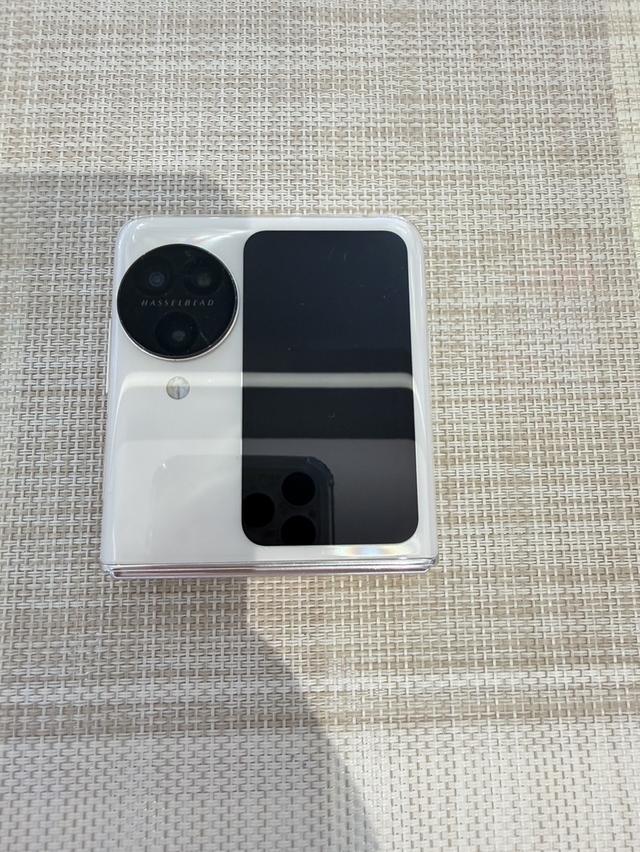 Oppo N3 Flip 256gb สีขาว