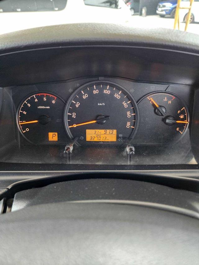 TOYOTA COMMUTER 3.0 2018 14