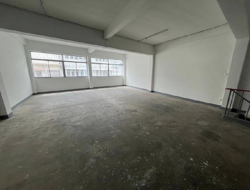 ให้เช่าอาคารพาณิชย์ 4.5 ชั้น 2 คูหา / ซอยสวนมะลิ 3 / ใกล้ รพ.กลาง ใกล้วัดสระเกศ ใกล้เยาวราช / จอดรถหน้าอาคาร 2 คัน 3