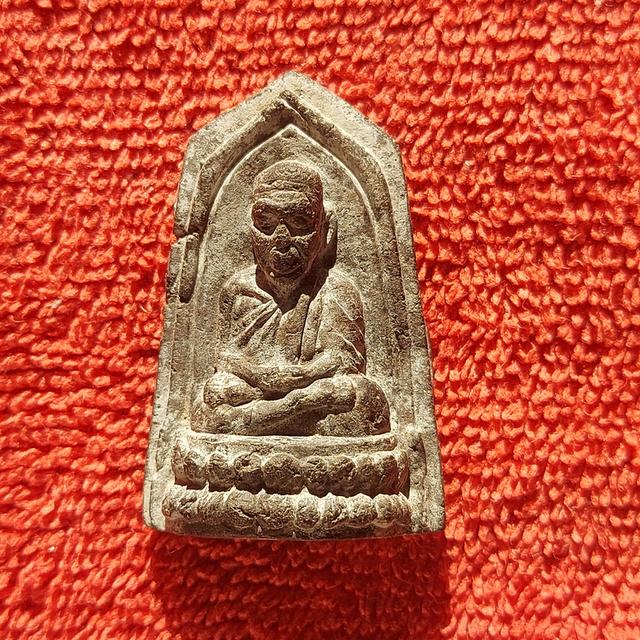 พระหลวงปู่ทวดเนื้อว่านพิมพ์ห้าเหลี่ยมวัดนาประดู่ รุ่นปาฏิหาริย์ ฮ ตก รูปที่ 4