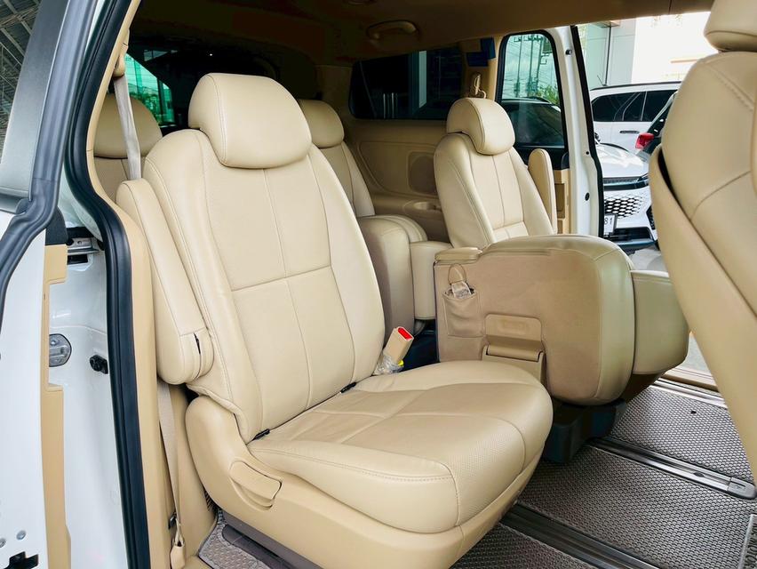 Kia Grand Carnival 2.2LX 8AT 2020  16