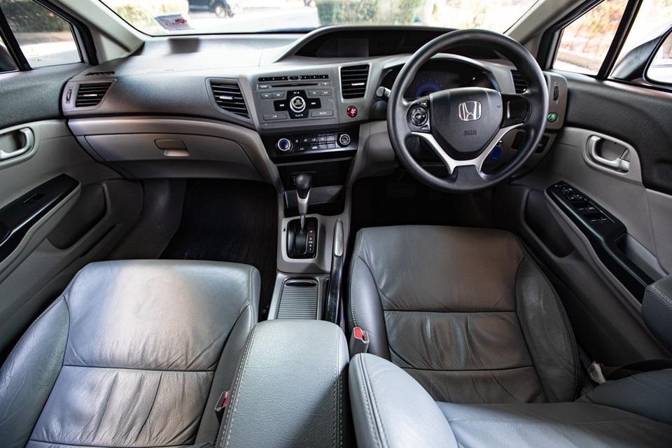 Honda Civic Fb 1.8S สีเทา ปี 2013 แท้ เกียร์ออโต้ มือเดียวป้ายแดง  11