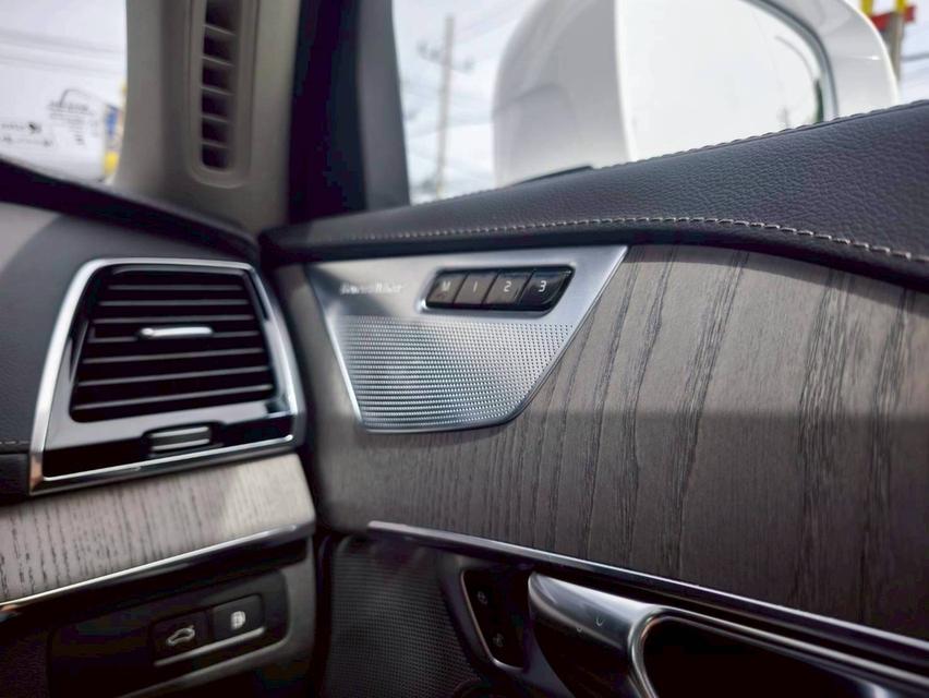 รหัสรถ KPV8 2025 Volvo XC90 Recharge AWD Inscription Plug-in Hybrid สีขาว เลขไมล์ 706 KM 9