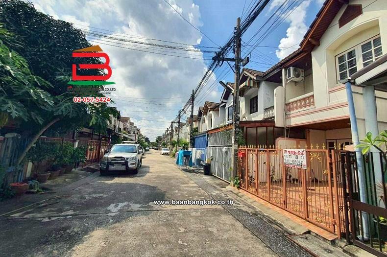 ขาย/เช่า ทาวน์เฮาส์ หมู่บ้าน บ้านสายลม แจ้งวัฒนะ 15 เนื้อที่ 16 ตรว. ใกล้ห้างเซ็นทรัลแจ้งวัฒนะ ถนนแจ้งวัฒนะ ตำบลปากเกร็ด อำเภอปากเกร็ด นนทบุรี 12