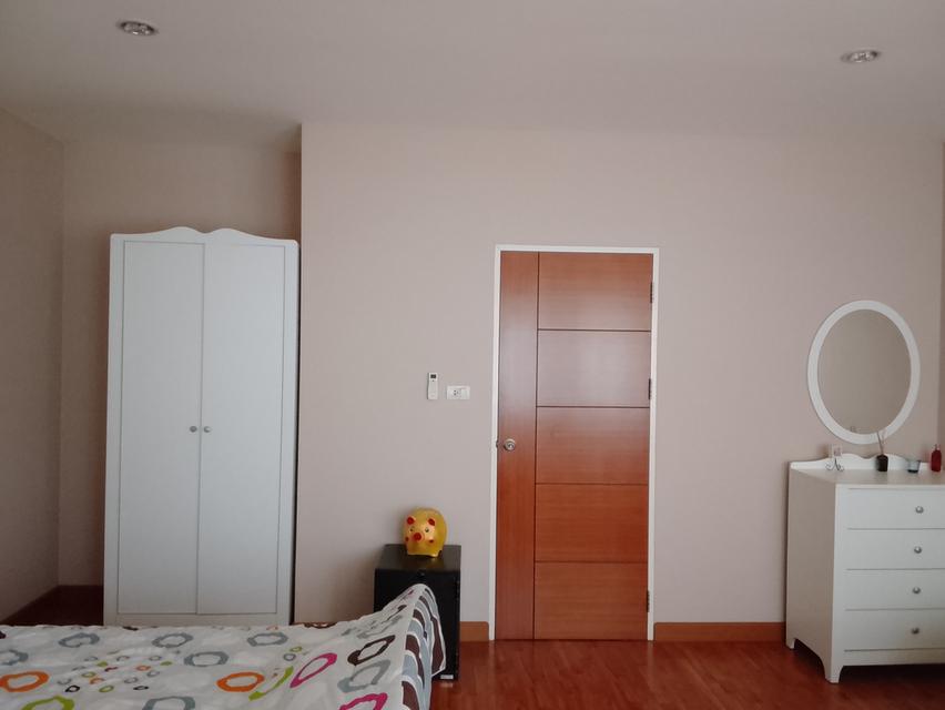 บ้านทาวน์เฮ้าส์ 2 ชั้น 3 ห้องนอน 2 ห้องน้ำ 8