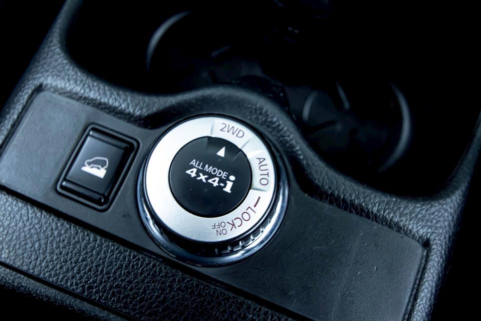  NISSAN X-TRAIL 2.0 V 4WD HYBRID 2016  16
