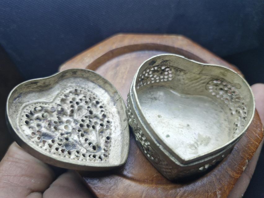 กล่องเก็บเครื่องประดับ รูปหัวใจ ของเก่าเก็บ